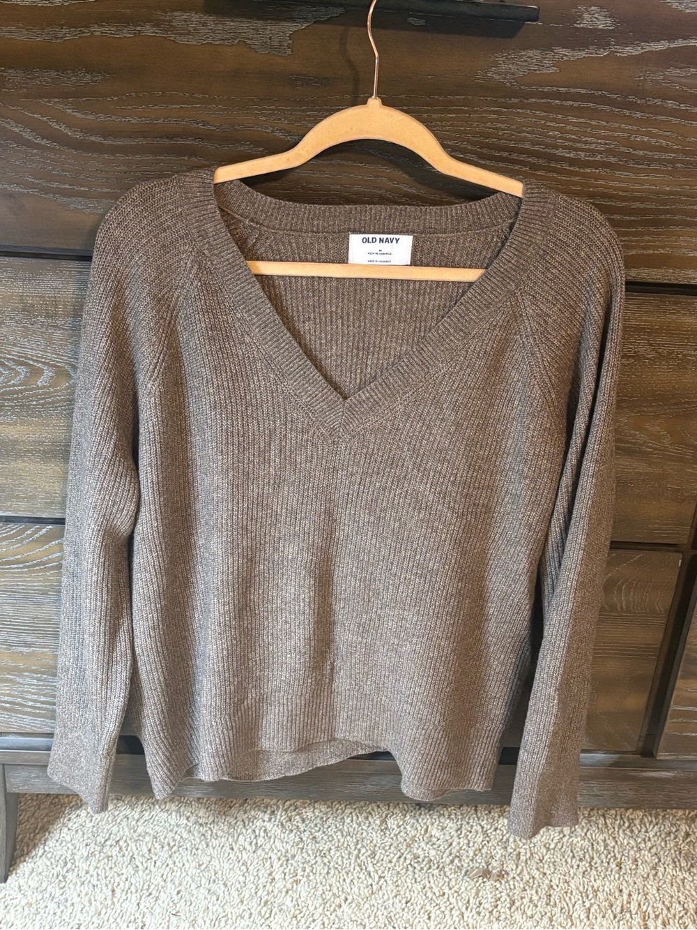 Old Navy M Tall Women's V-Neck Ribbed Sweater - Taupe Brown